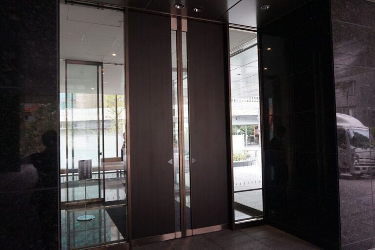 エントランスロビー